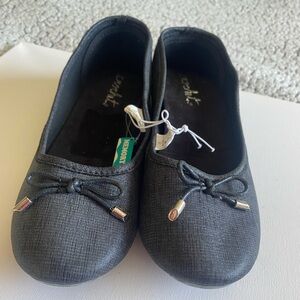 Black crochet ballet flats nwt